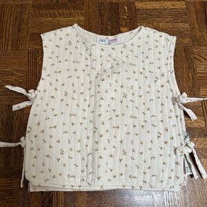 Zara Kids Ivory quilted Floral Tank vest